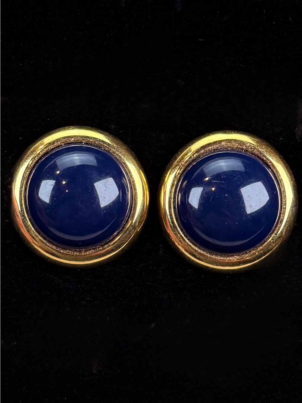 Vintage Monet, goldtone, navy weighted clip on earrings